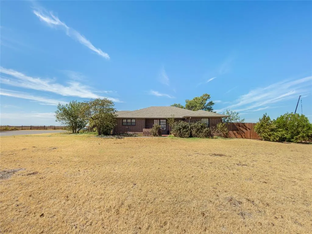 Front exterior — 8717 US 183 Highway, Custer City, OK 73639
