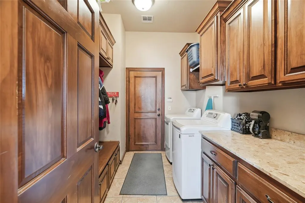 Photo 21 — 12833 NW 6th Street, Yukon, OK 73099
