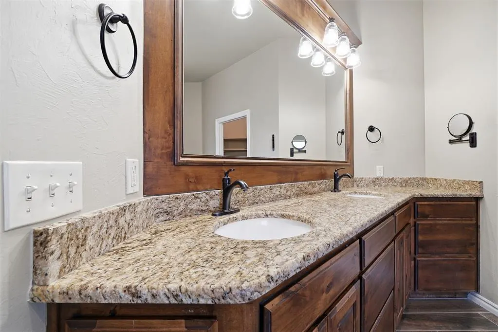 Photo 15 — 3613 Regal Drive, Altus, OK 73521