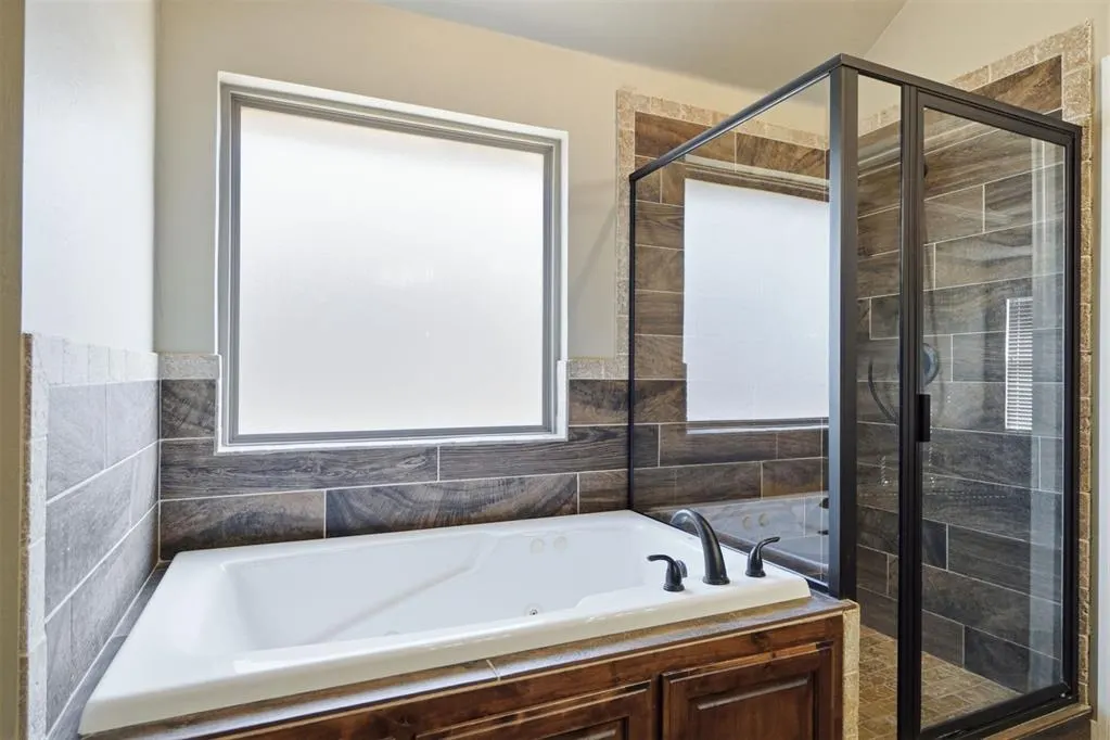 Photo 16 — 3613 Regal Drive, Altus, OK 73521