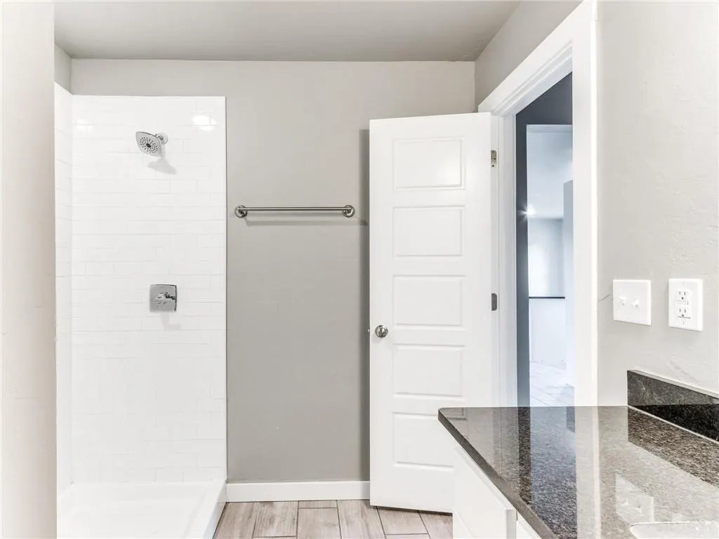 Photo 18 — 6719 Lyrewood Lane, Oklahoma City, OK 73132