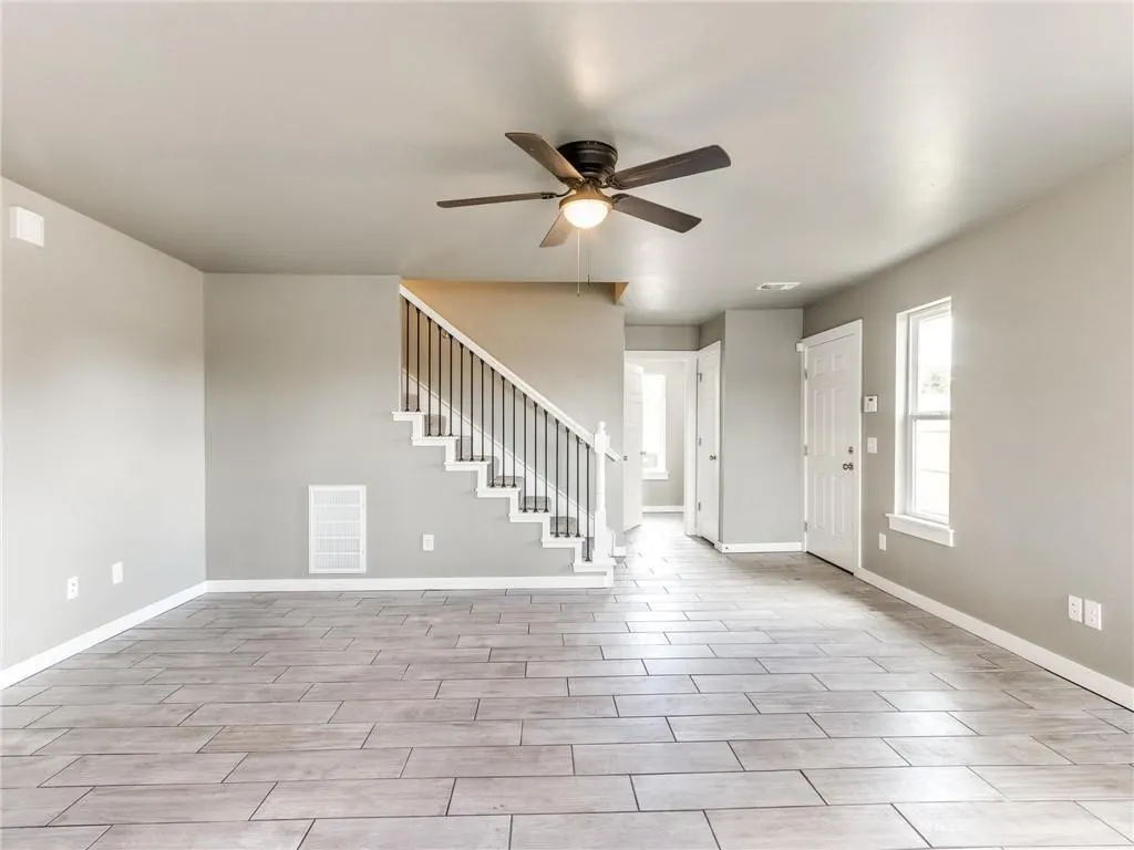 Photo 19 — 6719 Lyrewood Lane, Oklahoma City, OK 73132