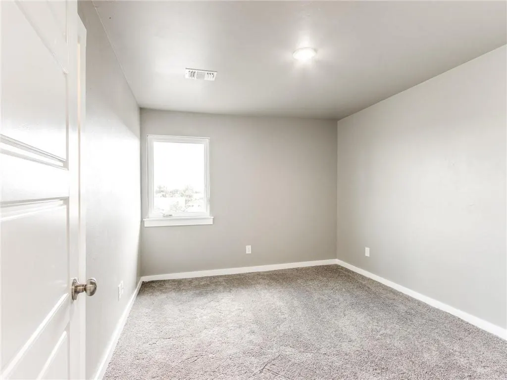 Photo 22 — 6719 Lyrewood Lane, Oklahoma City, OK 73132