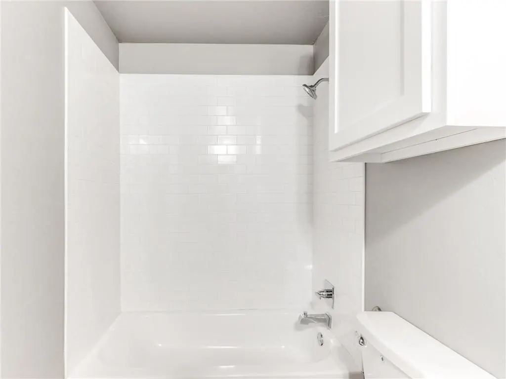 Photo 27 — 6719 Lyrewood Lane, Oklahoma City, OK 73132