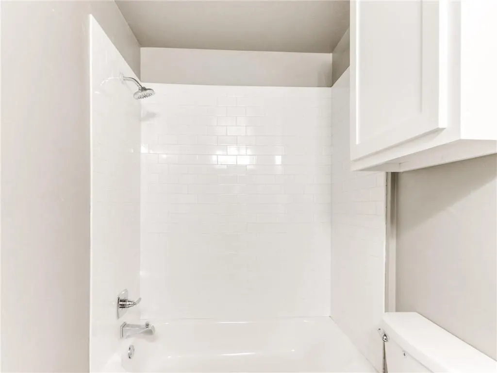 Photo 39 — 6719 Lyrewood Lane, Oklahoma City, OK 73132