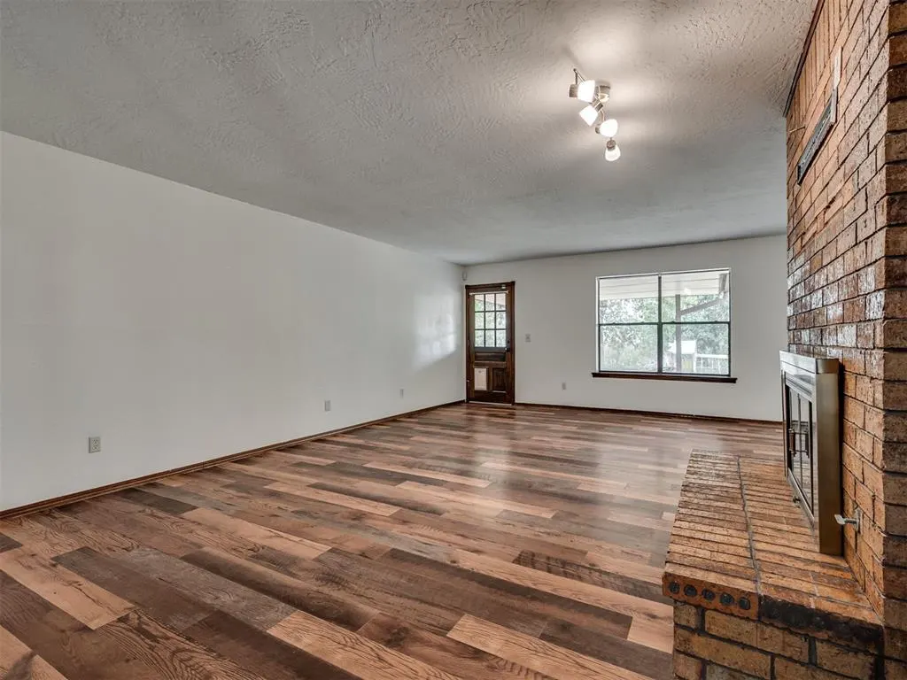 Photo 4 — 955 Buckwood Drive, Choctaw, OK 73020
