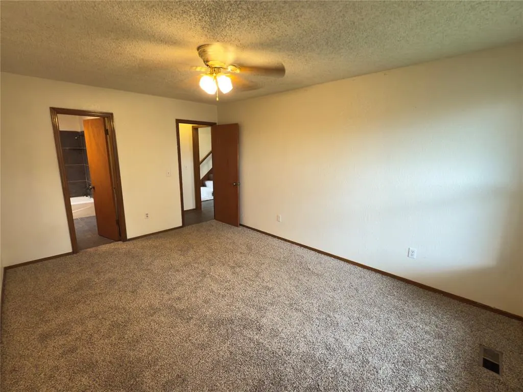 Photo 24 — 217 Woodbridge Circle, Edmond, OK 73012