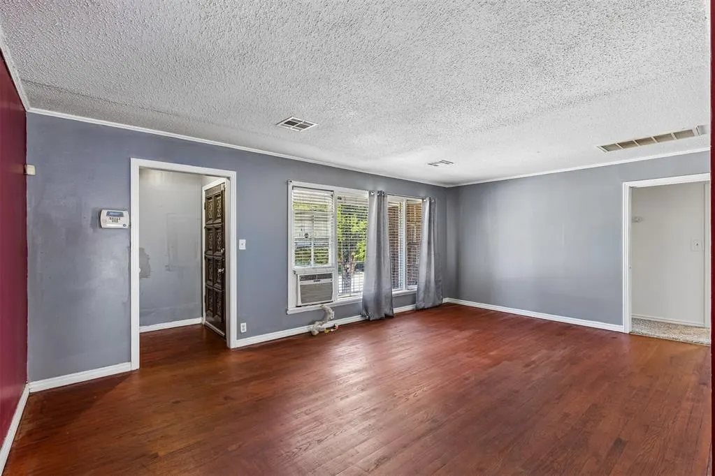 Photo 5 — 1404 NE 39th Street, Oklahoma City, OK 73111