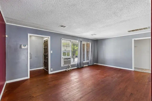 Photo 5 — 1404 NE 39th Street, Oklahoma City, OK 73111