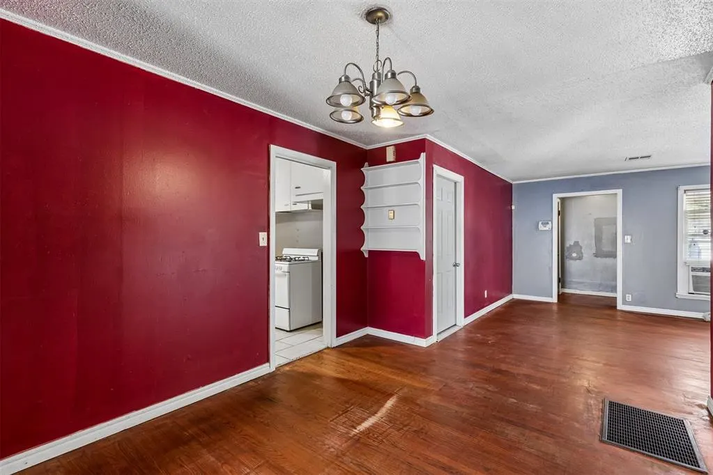Photo 9 — 1404 NE 39th Street, Oklahoma City, OK 73111