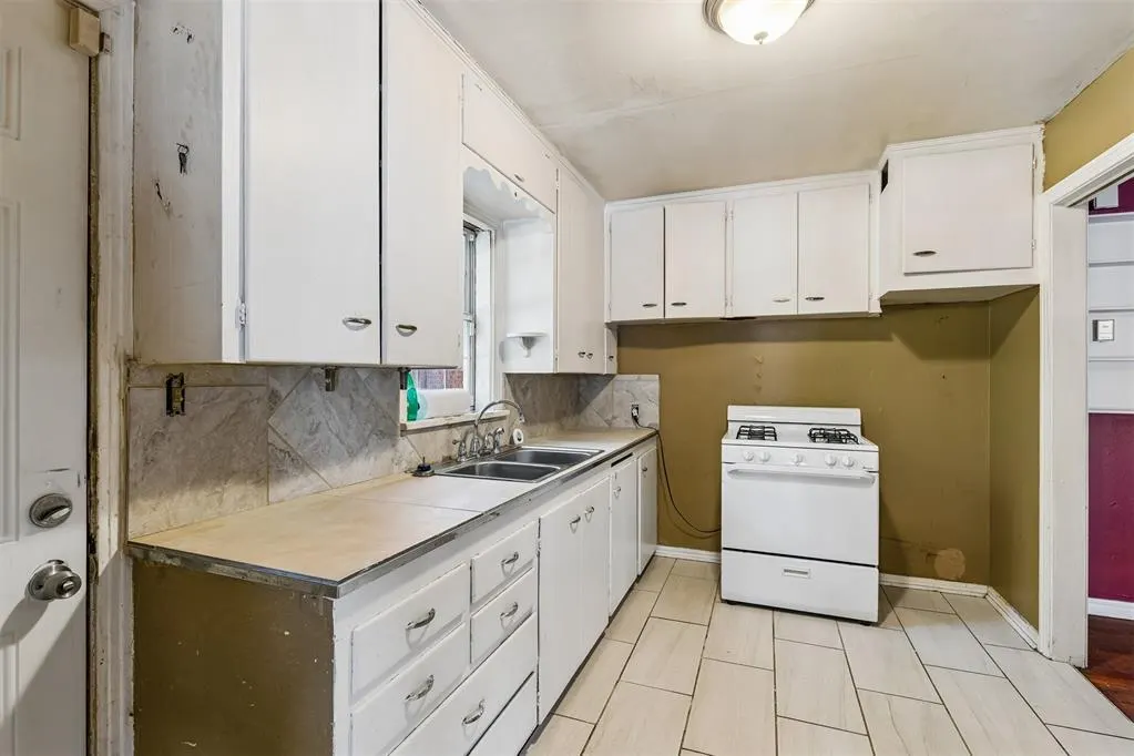 Photo 11 — 1404 NE 39th Street, Oklahoma City, OK 73111