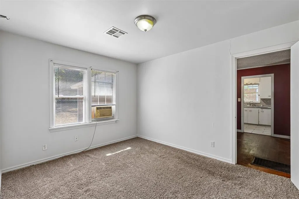 Photo 16 — 1404 NE 39th Street, Oklahoma City, OK 73111