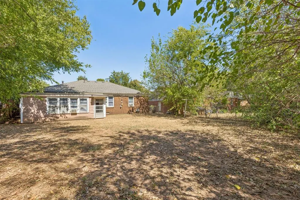 Photo 30 — 1404 NE 39th Street, Oklahoma City, OK 73111