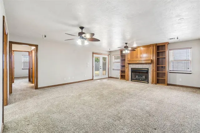 Photo 3 — 1353 W Cedarbrook Lane, Moore, OK 73170