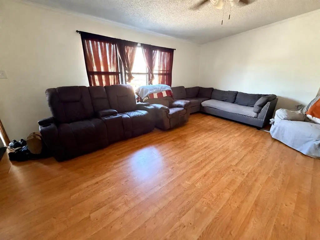Photo 3 — 101 Buckthorne Circle, Shawnee, OK 74804
