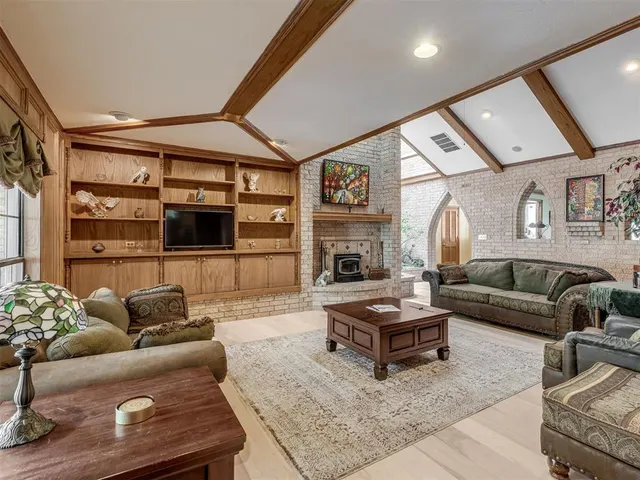 Photo 7 — 6800 Tanglewood Drive, Mustang, OK 73064
