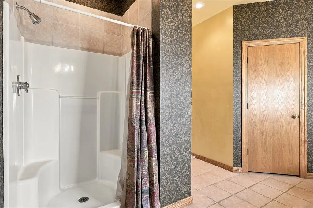 Photo 20 — 388 E County Road 1470, Cement, OK 73017
