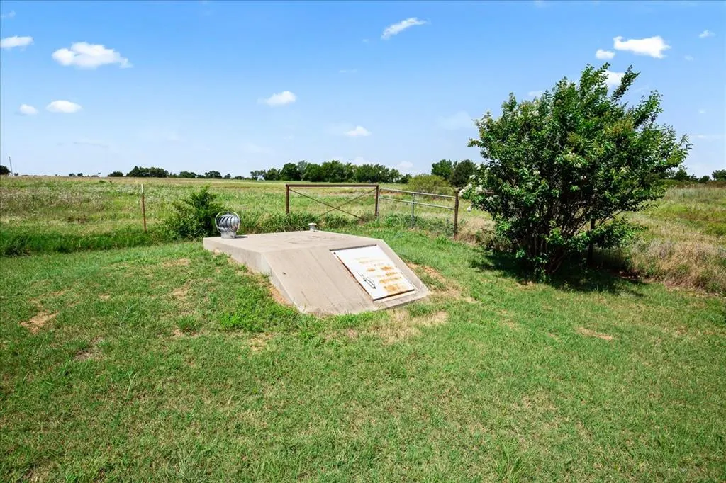 Photo 37 — 388 E County Road 1470, Cement, OK 73017