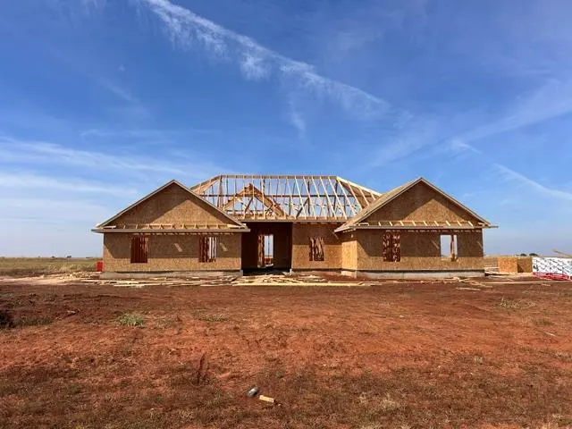 Photo 2 — 24958 Derby Way, Cashion, OK 73016