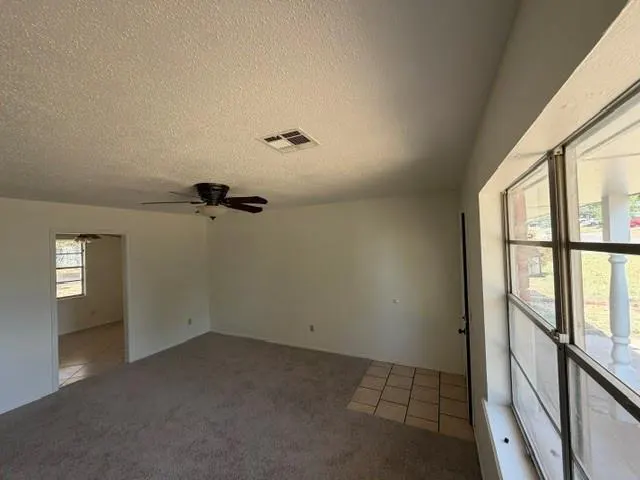 Photo 7 — 621 Timber Lane, Oklahoma City, OK 73127