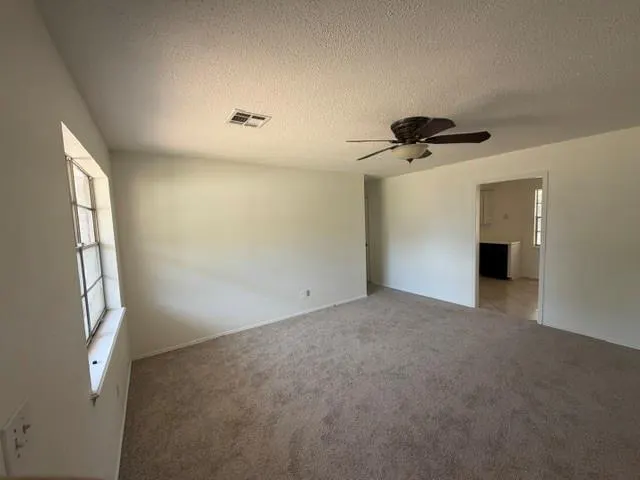 Photo 8 — 621 Timber Lane, Oklahoma City, OK 73127