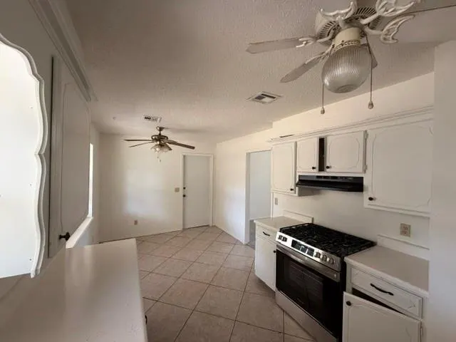 Photo 13 — 621 Timber Lane, Oklahoma City, OK 73127