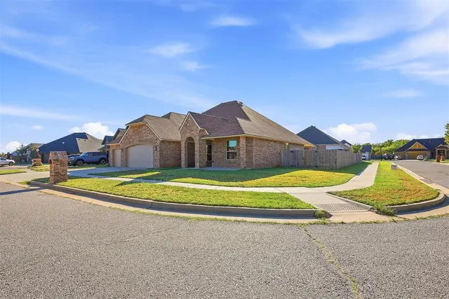 Photo 2 — 5321 Shearwater Court, Oklahoma City, OK 73179