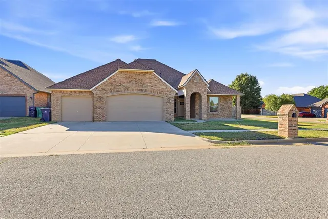 Photo 4 — 5321 Shearwater Court, Oklahoma City, OK 73179