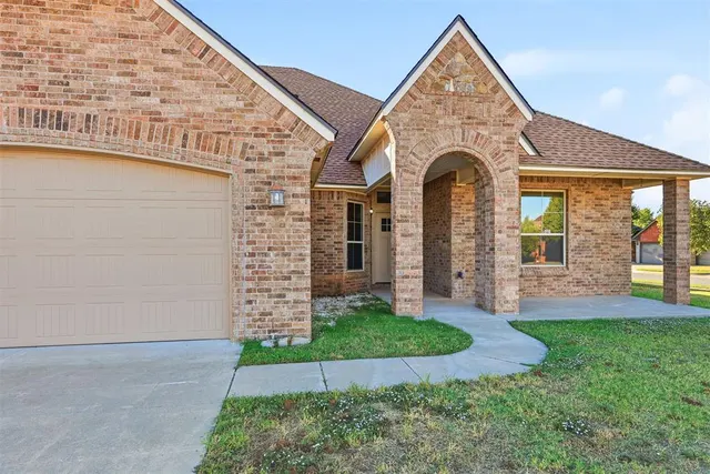 Photo 5 — 5321 Shearwater Court, Oklahoma City, OK 73179