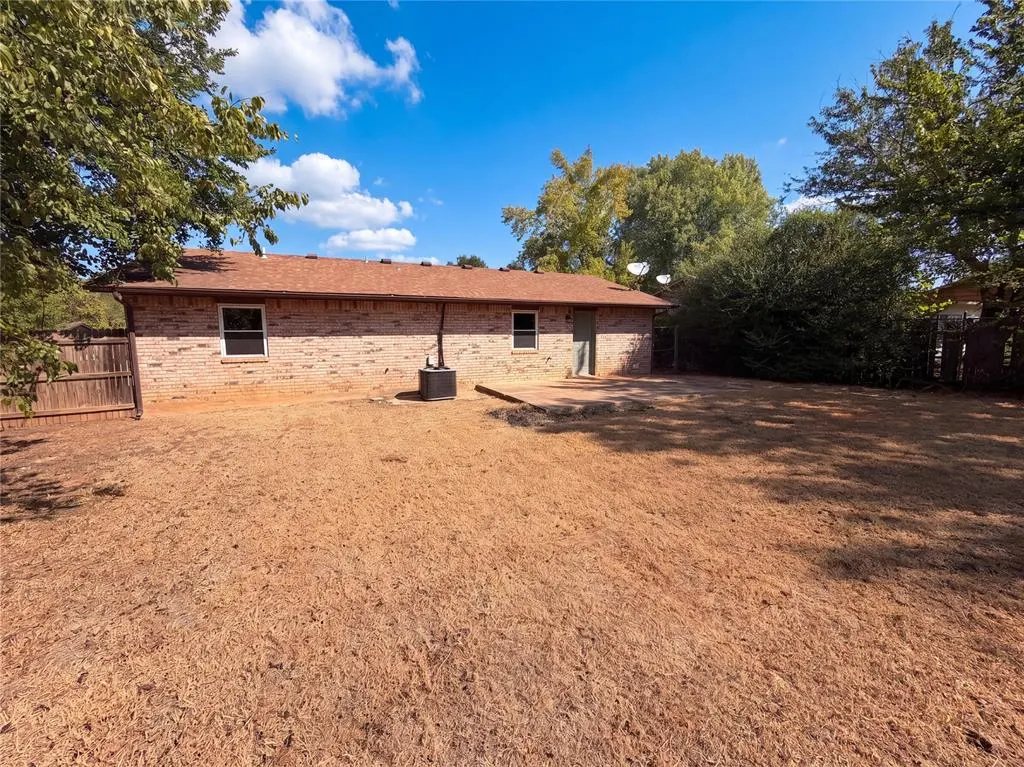 Photo 5 — 510 Holsey Drive, Noble, OK 73068