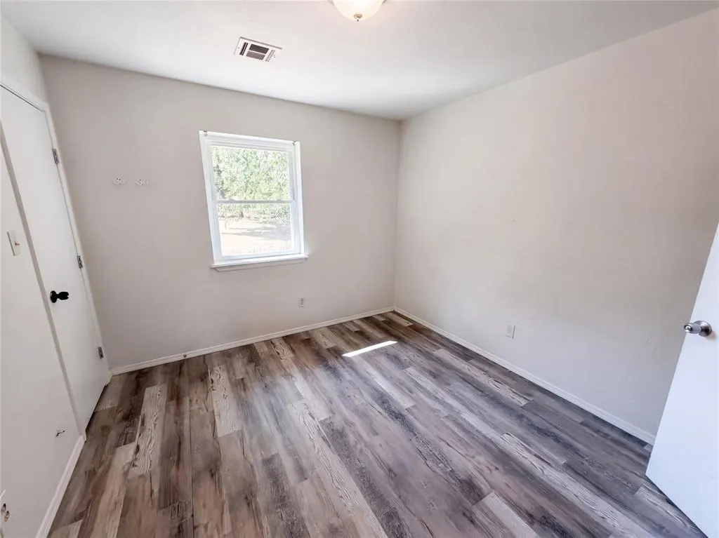 Photo 9 — 510 Holsey Drive, Noble, OK 73068
