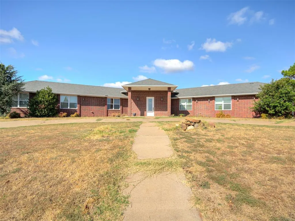 Front exterior — 501 N Hogan Avenue, Guthrie, OK 73044
