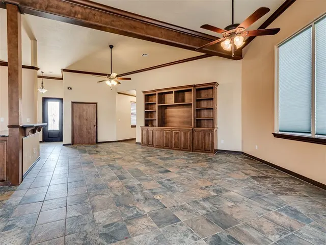 Photo 4 — 501 N Hogan Avenue, Guthrie, OK 73044