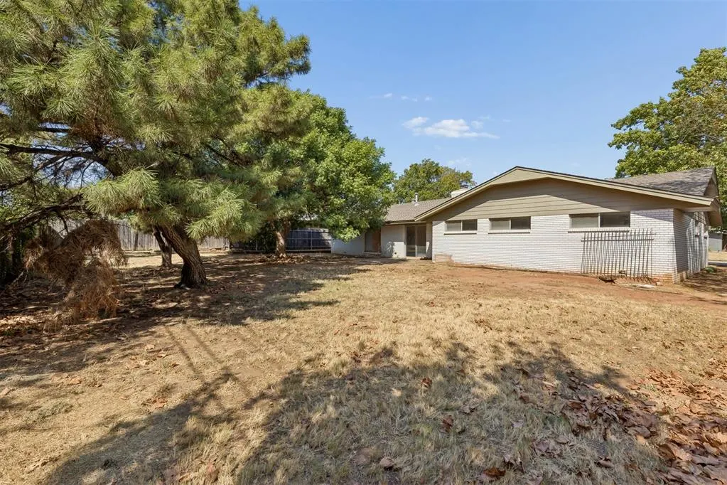 Photo 10 — 3708 NW 68th Street, Oklahoma City, OK 73116