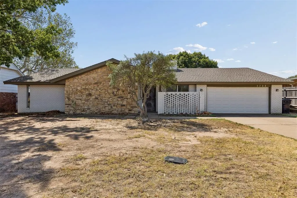 Photo 11 — 3708 NW 68th Street, Oklahoma City, OK 73116