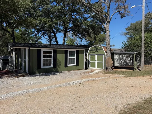 Photo 2 — 36441 Lakeside Drive, Wewoka, OK 74884