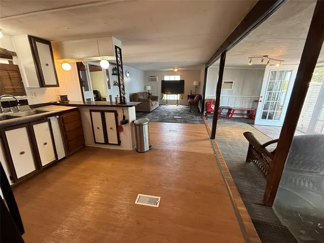 Photo 7 — 36441 Lakeside Drive, Wewoka, OK 74884