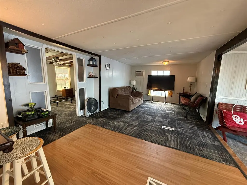 Photo 8 — 36441 Lakeside Drive, Wewoka, OK 74884