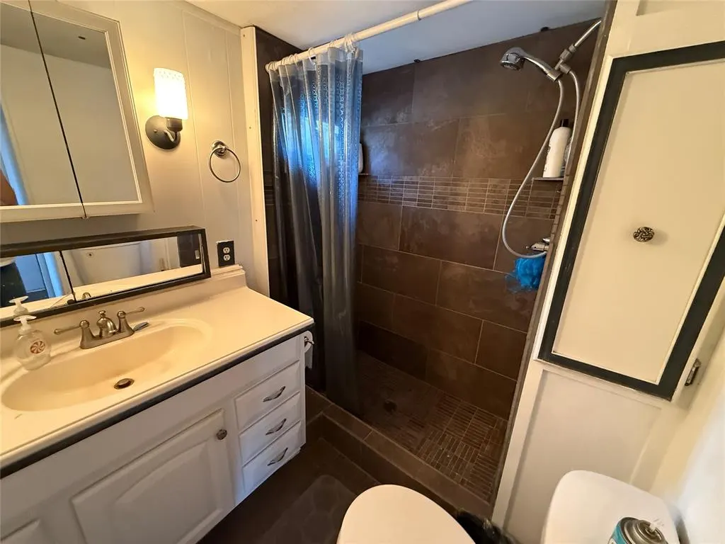 Photo 11 — 36441 Lakeside Drive, Wewoka, OK 74884