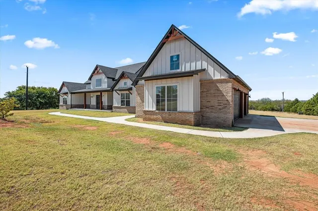 Photo 5 — 26551 Cypress Rd NW, Geary, OK 73040