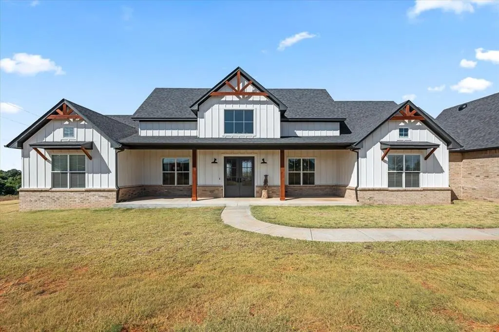 Photo 6 — 26551 Cypress Rd NW, Geary, OK 73040