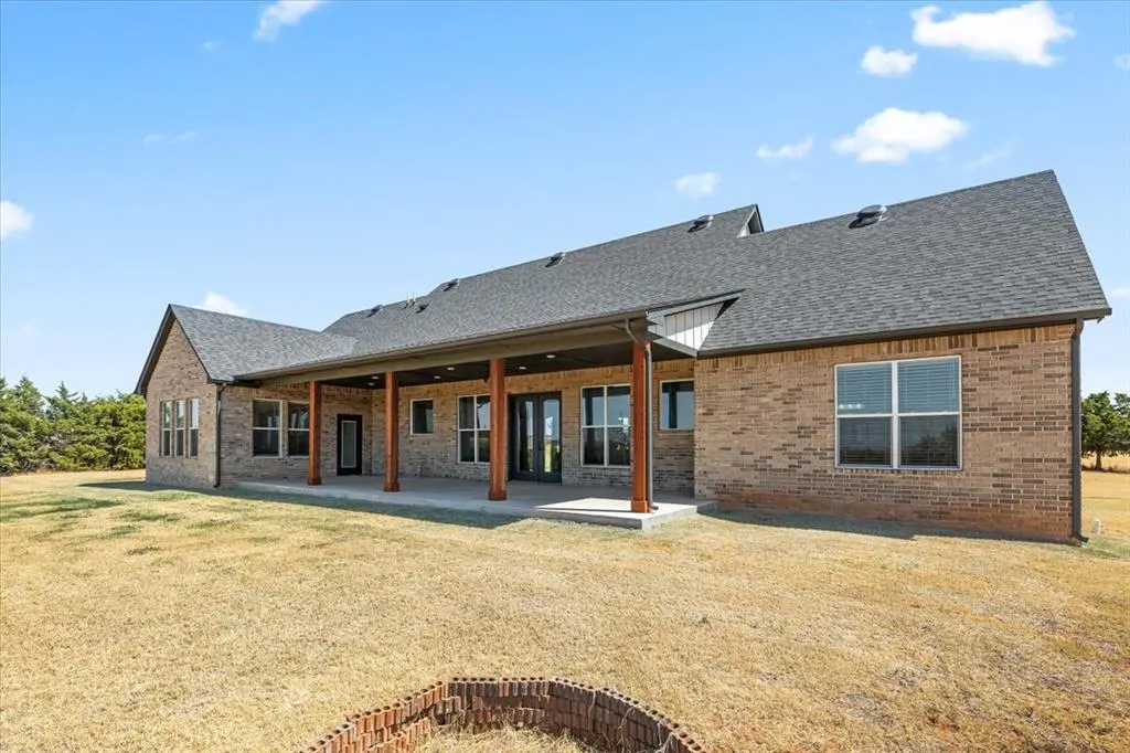 Photo 39 — 26551 Cypress Rd NW, Geary, OK 73040