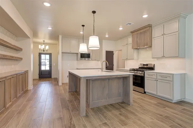 Photo 8 — 6700 NW 143rd Circle, Oklahoma City, OK 73142