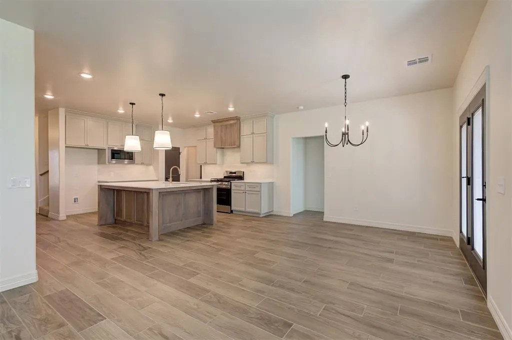 Photo 17 — 6700 NW 143rd Circle, Oklahoma City, OK 73142