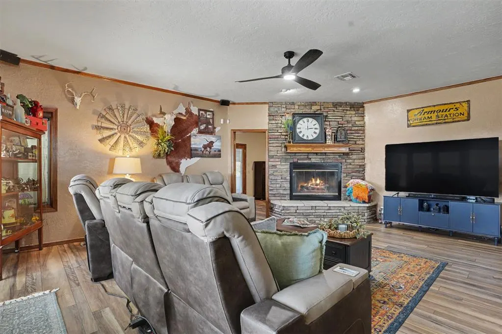 Photo 11 — 15785 N 1700 Road, Hollis, OK 73550