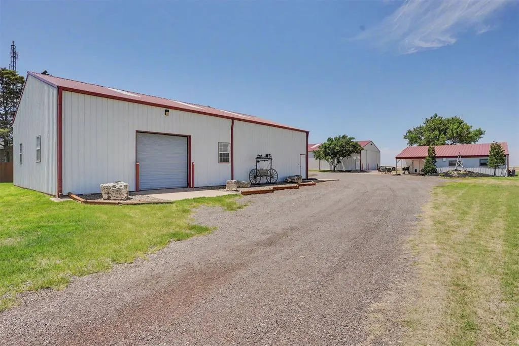 Photo 41 — 15785 N 1700 Road, Hollis, OK 73550