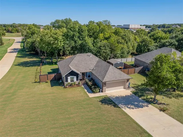 Photo 4 — 11650 Cedar Street, Guthrie, OK 73044