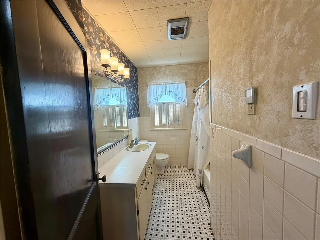 Photo 25 — 1701 S 16th Street, Chickasha, OK 73018