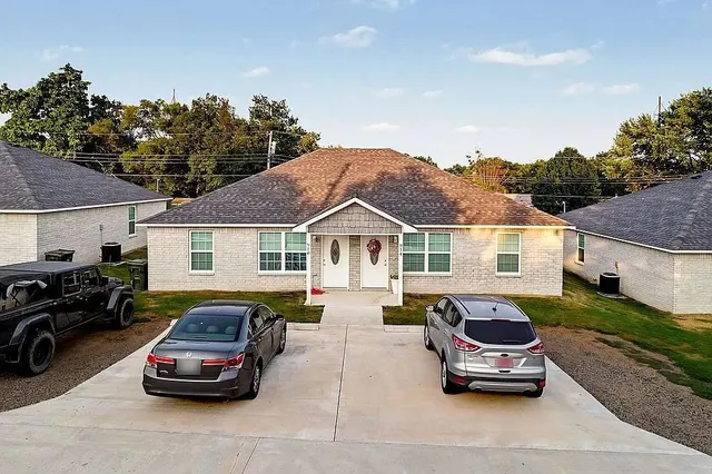 Photo 2 — 920 W Williams Avenue, Sallisaw, OK 74955