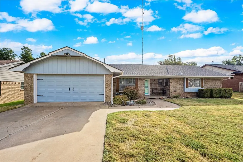 Photo 2 — 143 Orchard Drive, Chickasha, OK 73018
